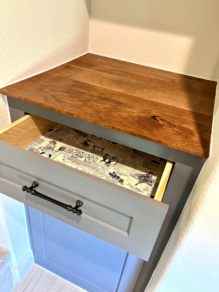 drawer with contact paper liner